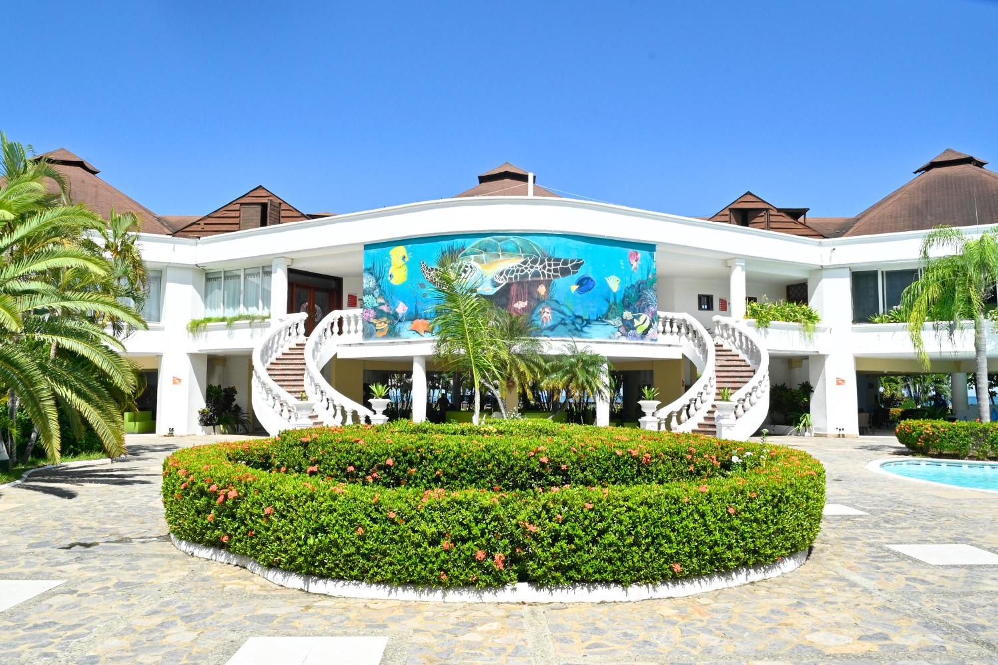 Hotel Palma Real Sambo Creek Exterior photo
