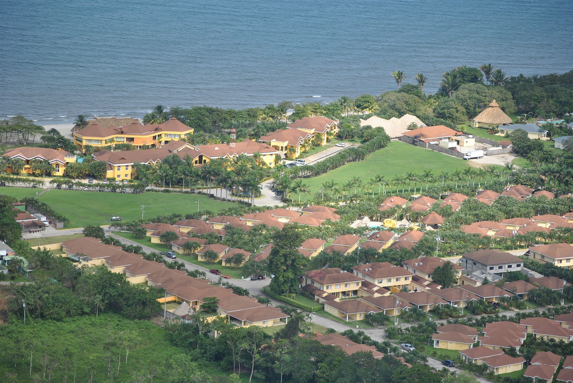 Hotel Palma Real Sambo Creek Exterior photo